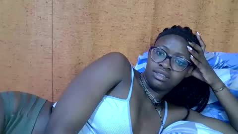 Snapshot of sweet_zarah chatting on 12, 4, 2026 sweet_zarah online show from 12, 4, 2026