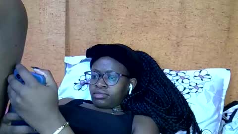 Snapshot of sweet_zarah chatting on 15, 4, 2026 sweet_zarah online show from 15, 4, 2026
