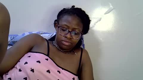 Snapshot of sweet_zarah chatting on 26, 4, 2026 sweet_zarah online show from 26, 4, 2026