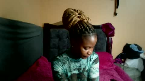 Snapshot of sweet_zella chatting on 13, 7, 2026 zellate online show from 13, 7, 2026
