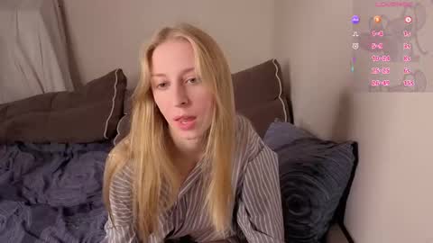 Snapshot of sweet_zz_gold chatting on 30, 9, 2025 sweet_zz_gold online show from 30, 9, 2025