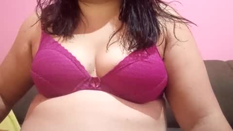 sweetapple808216 online show from 25, 12, 2024