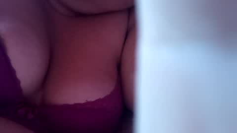 sweetapple808216 online show from 8, 3, 2025