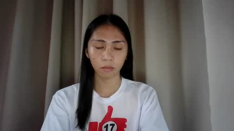 Snapshot of sweetasiancolleen chatting on 31, 7, 2026 colleen online show from 31, 7, 2026