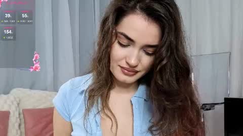 Snapshot of sweetauraa chatting on 25, 6, 2026 Aura online show from 25, 6, 2026