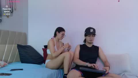 Snapshot of sweetauracouple chatting on 24, 6, 2026 sweetauracouple online show from 24, 6, 2026