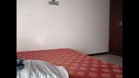 Lunargirl online show from 7, 2, 2026