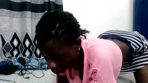 Snapshot of sweetberry4 chatting on 5, 5, 2026 QUINTER online show from 5, 5, 2026