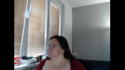 Snapshot of sweetboobs85h chatting on 18, 6, 2026 Sweetboobs85h online show from 18, 6, 2026