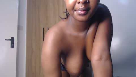 Snapshot of sweetbrinna88 chatting on 24, 2, 2025 Brinna online show from 24, 2, 2025