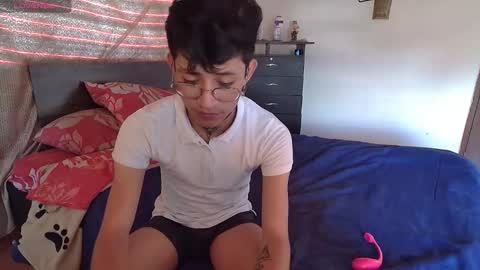 Snapshot of sweetc4meron chatting on 13, 10, 2025 Cameron Alejandro online show from 13, 10, 2025