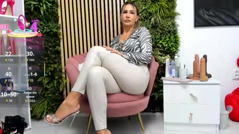 Cherry online show from 12, 10, 2025