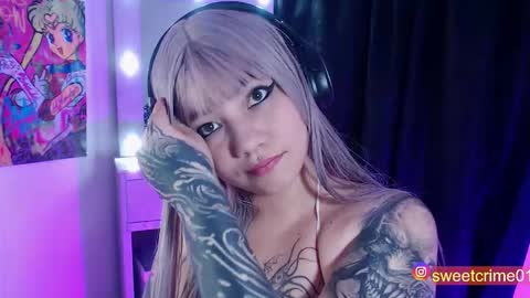 Snapshot of sweetcrime chatting on 11, 10, 2025       Independent model online show from 11, 10, 2025