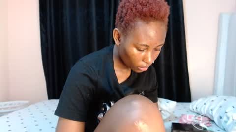 Snapshot of sweetdeee_ chatting on 10, 7, 2026 sweetDee online show from 10, 7, 2026
