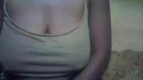 Snapshot of sweetdivah2 chatting on 19, 7, 2026 divinah online show from 19, 7, 2026