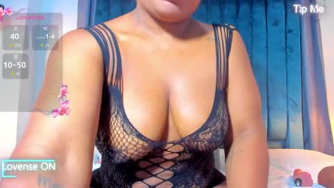 Snapshot of sweetebony_69 chatting on 12, 5, 2026 Mia online show from 12, 5, 2026