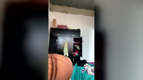 Snapshot of sweetest_sunflower chatting on 12, 5, 2026 sweetest_sunflower online show from 12, 5, 2026