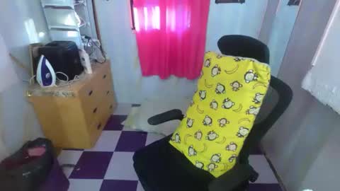 Snapshot of sweetgrace25 chatting on 1, 4, 2026 IM YOUR GRACE online show from 1, 4, 2026