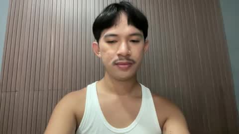 Snapshot of sweetguy102103 chatting on 9, 3, 2026 khrayan online show from 9, 3, 2026