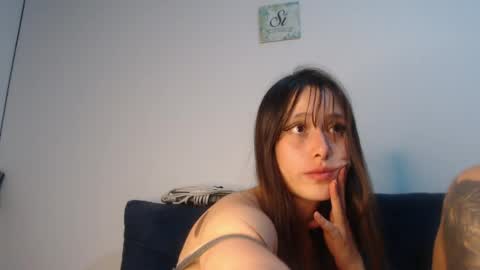 Sabrina y Eliot online show from 6, 5, 2026