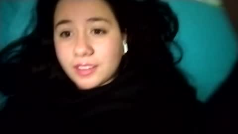 Snapshot of sweetie__annie chatting on 15, 1, 2025 Ana Mara i cant Make noise My family is here online show from 15, 1, 2025