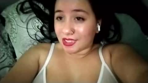 Snapshot of sweetie__annie chatting on 20, 2, 2025 Ana Mara i cant Make noise My family is here online show from 20, 2, 2025