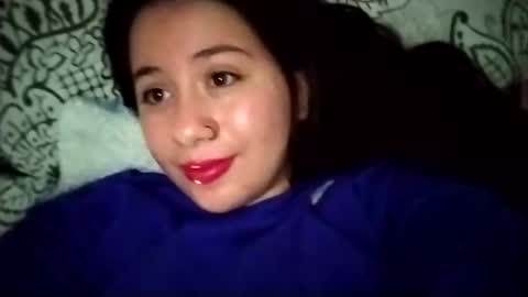 Snapshot of sweetie__annie chatting on 27, 2, 2025 Ana Mara i cant Make noise My family is here online show from 27, 2, 2025