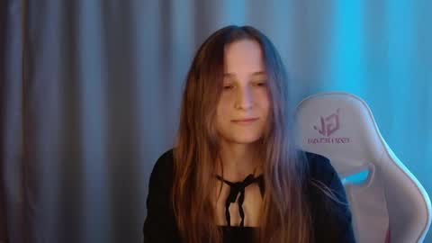 Snapshot of sweetie_lover chatting on 27, 4, 2026 Annie online show from 27, 4, 2026