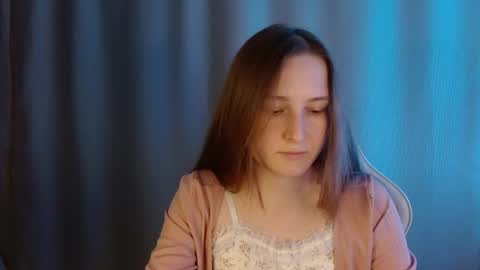 Snapshot of sweetie_lover chatting on 11, 5, 2026 Annie online show from 11, 5, 2026