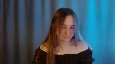 Snapshot of sweetie_lover chatting on 29, 5, 2026 Annie online show from 29, 5, 2026