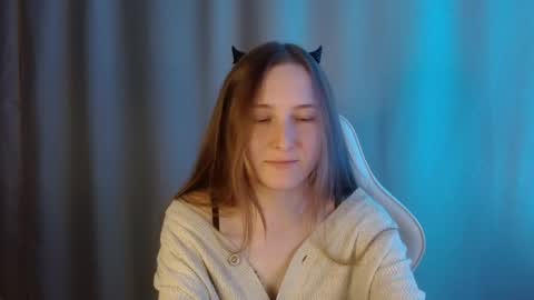 Snapshot of sweetie_lover chatting on 2, 6, 2026 Annie online show from 2, 6, 2026