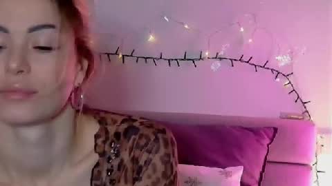 Snapshot of sweetiedarlingxoxox chatting on 8, 1, 2026 Daddy Babby Girl online show from 8, 1, 2026