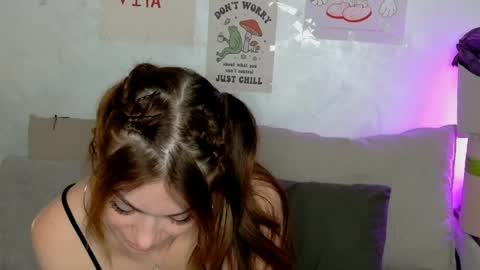 Snapshot of sweetiedarlingxoxox chatting on 2, 5, 2026 Daddy Babby Girl online show from 2, 5, 2026