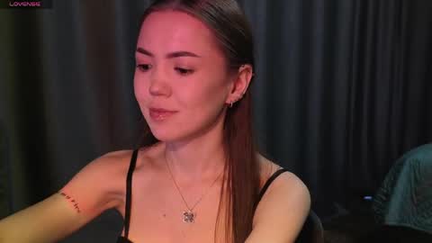 Snapshot of sweetieee_kira chatting on 9, 5, 2026 sweetieee_kira online show from 9, 5, 2026