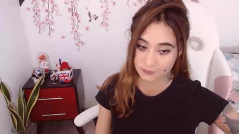 karen online show from 25, 10, 2025