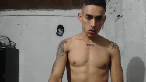 Snapshot of sweetlatinakim chatting on 19, 4, 2026 Camilo online show from 19, 4, 2026
