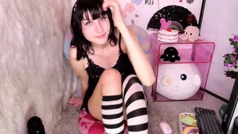 Snapshot of sweetlaumina chatting on 3, 2, 2026 Sweet Laumina online show from 3, 2, 2026