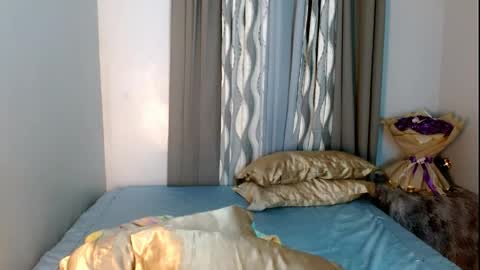 Snapshot of sweetlilly_18 chatting on 18, 4, 2026 Lilly online show from 18, 4, 2026