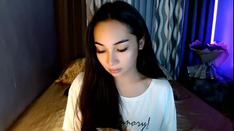 Snapshot of sweetlilly_18 chatting on 6, 5, 2026 Lilly online show from 6, 5, 2026