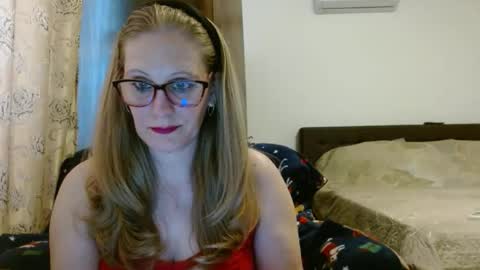 sweetmayaxoxo online show from 4, 5, 2026