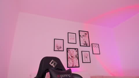 instagram melisabahamon  online show from 6, 2, 2025