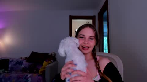 Mila online show from 8, 5, 2026