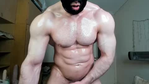 Snapshot of sweetmuscles_boy chatting on 12, 5, 2026 Lorenzo online show from 12, 5, 2026