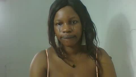 sweetncreamyx online show from 19, 5, 2026