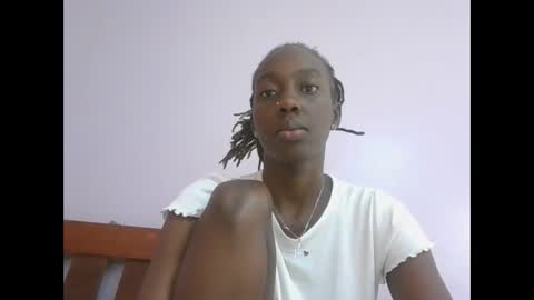 Novah girlie online show from 16, 5, 2026
