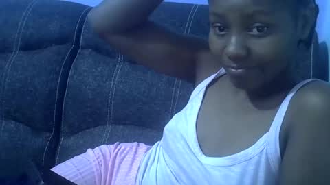 Snapshot of sweetqueen20 chatting on 22, 2, 2026 queen online show from 22, 2, 2026