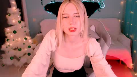 Snapshot of sweetrichal chatting on 15, 12, 2024 sweetrichal online show from 15, 12, 2024