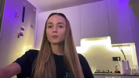 sweetsatalana online show from 9, 1, 2026