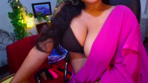 SweetSour online show from 19, 11, 2025