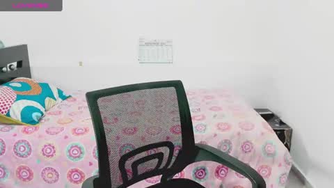 Snapshot of sweetsquirtx23 chatting on 16, 12, 2024 lili online show from 16, 12, 2024